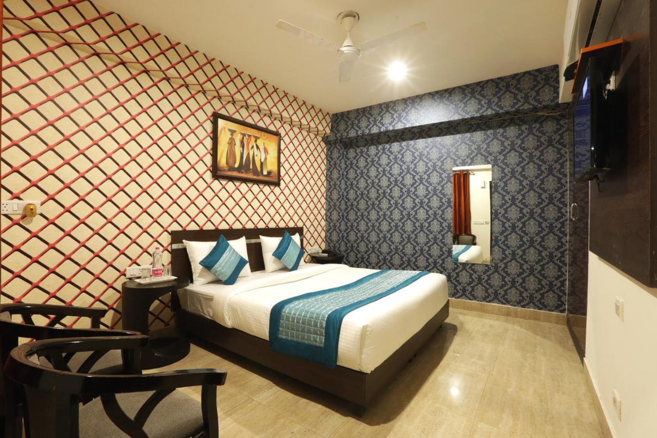 Green Plaza At Airport Hotel Nueva Delhi Exterior foto