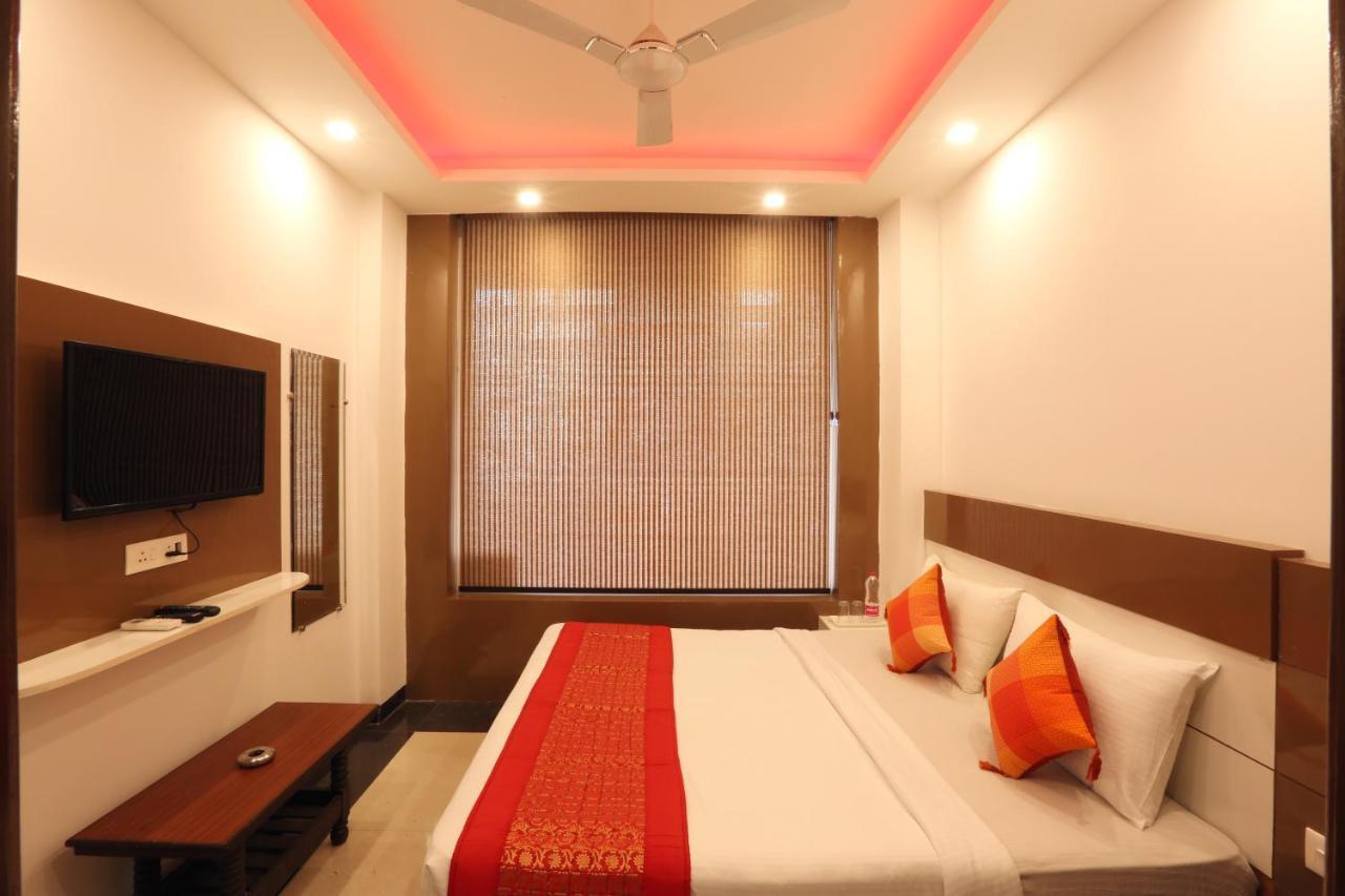 Green Plaza At Airport Hotel Nueva Delhi Exterior foto