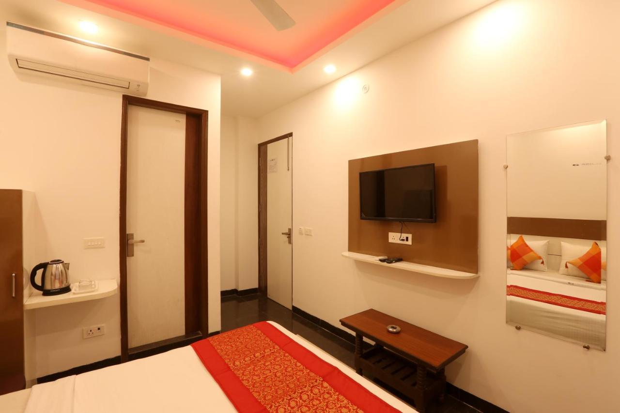 Green Plaza At Airport Hotel Nueva Delhi Exterior foto