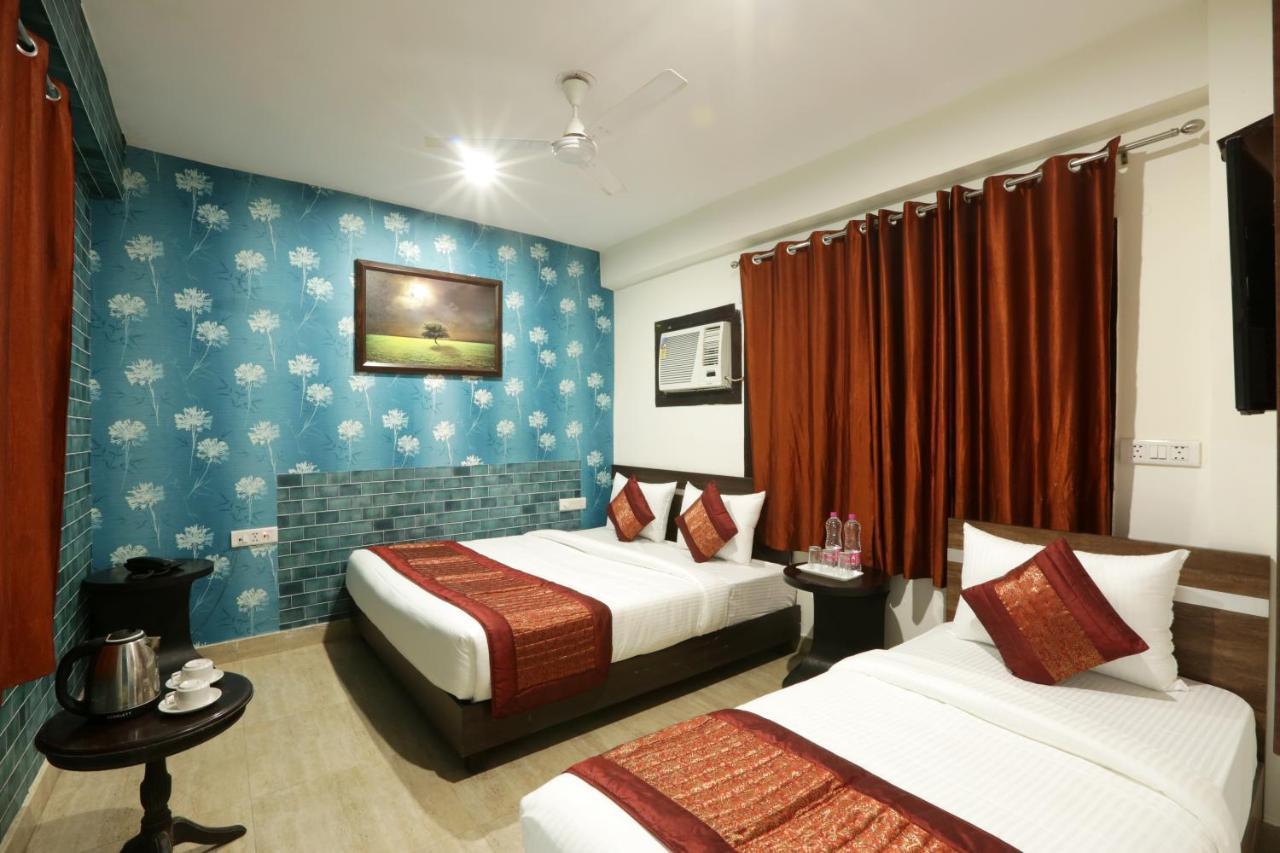 Green Plaza At Airport Hotel Nueva Delhi Exterior foto